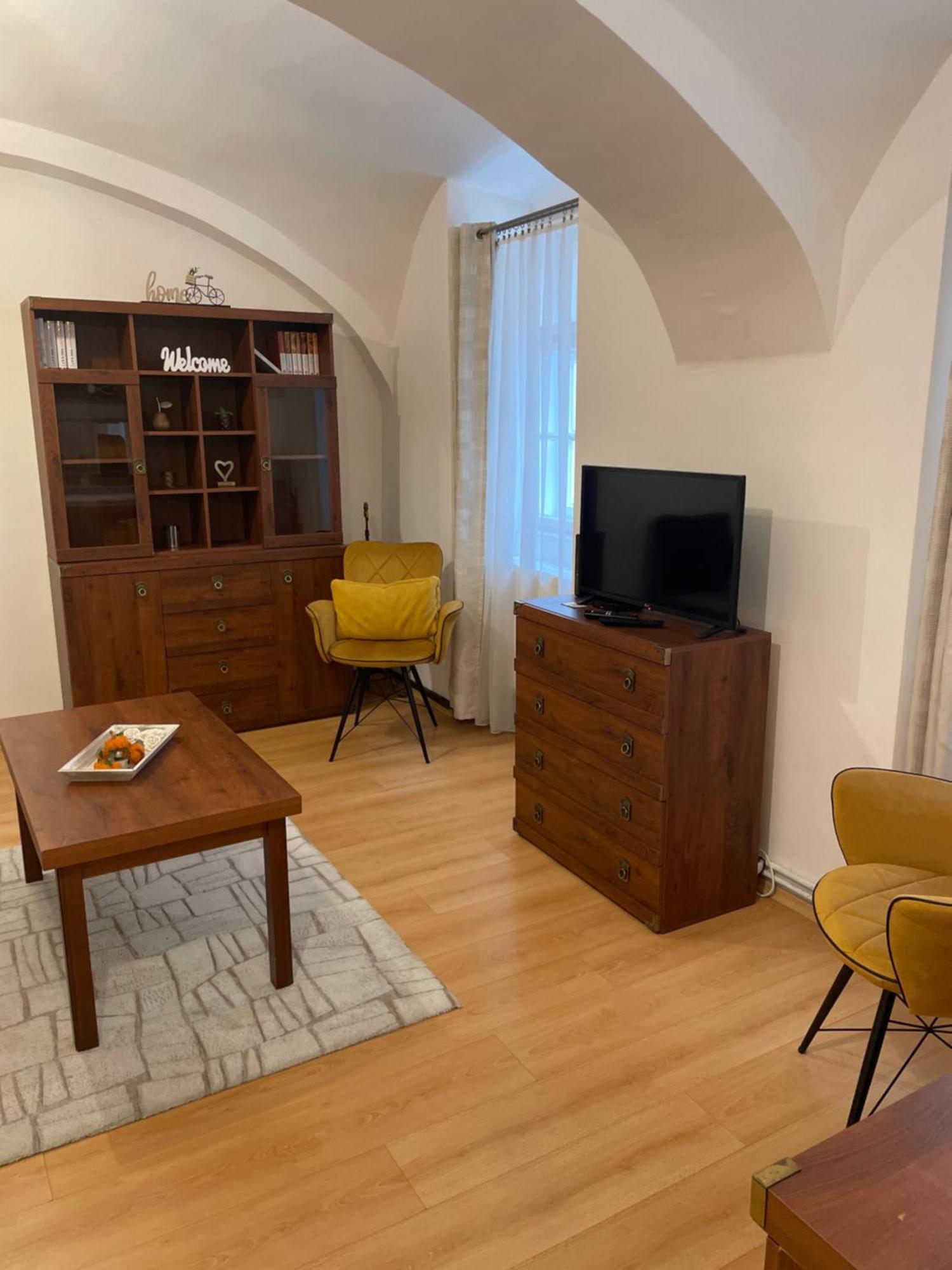 Downtown Romantic Szekesfehervar Ngoại thất bức ảnh
